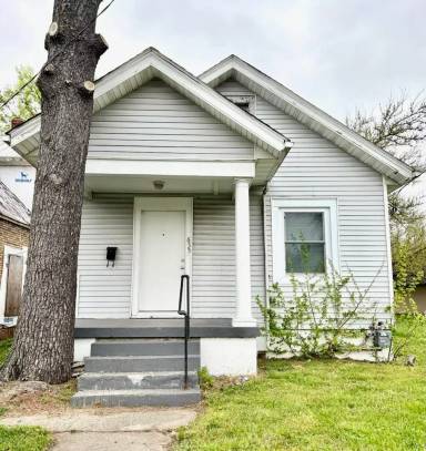 Main picture of 655 S 27th St