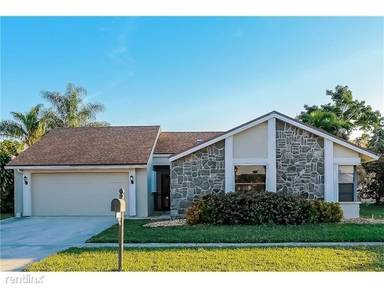 Main picture of 11584 Quiet Waters Ln