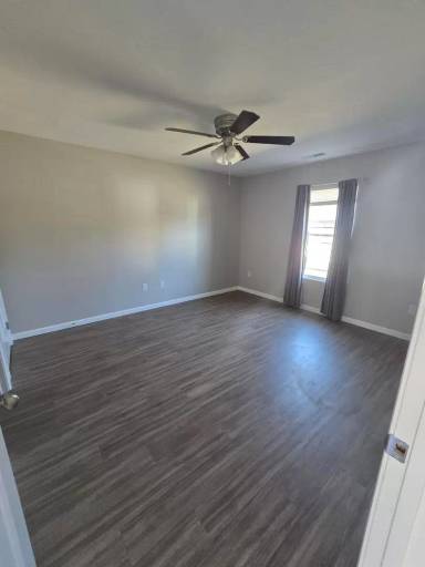 Main picture of 103 E Goodall St