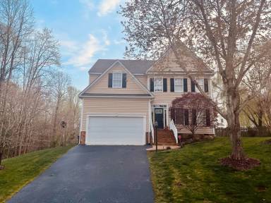 Main picture of 9051 Lunette Ln