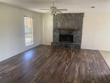 Main picture of 2501 Tara Heights Cir