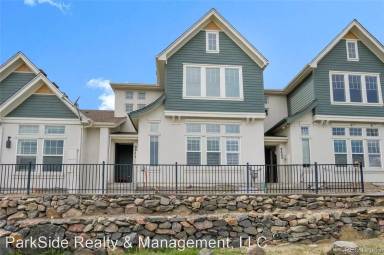 Main picture of 9636 W Hinsdale Pl