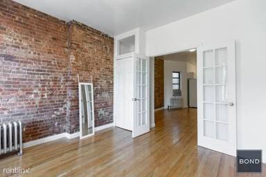 Main picture of 43 Clinton St
