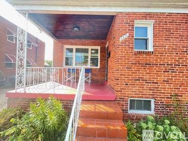 Main picture of 3918 Mortimer Ave