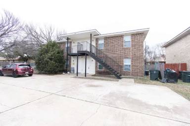 Main picture of 2018 Cedarhill Dr