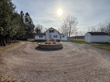 Main picture of N2617 Harris Rd