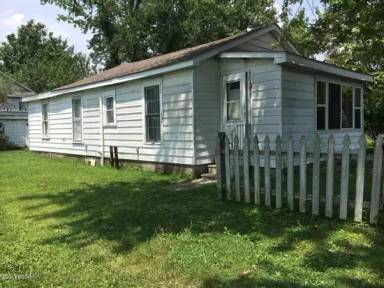 Main picture of 1406 N Market St