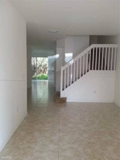 Main picture of 11919 SW 153rd Ct