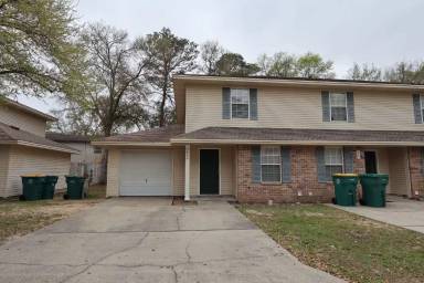 Main picture of 1804 Treeline Ct