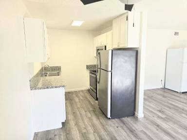 Main picture of 5306 El Camino Ave