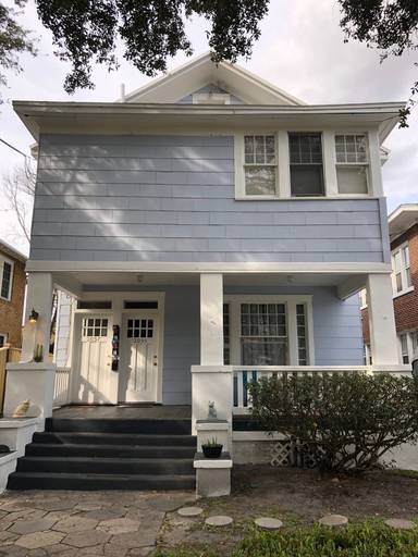 Main picture of 2055 College St