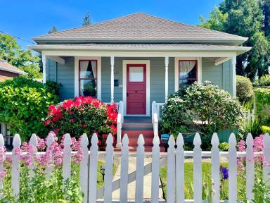 Main picture of 1625 B St