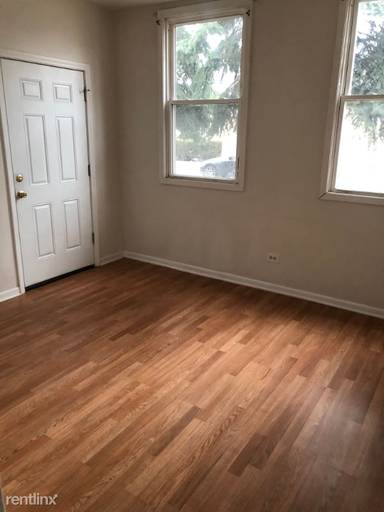 Main picture of 4601 S Talman Ave