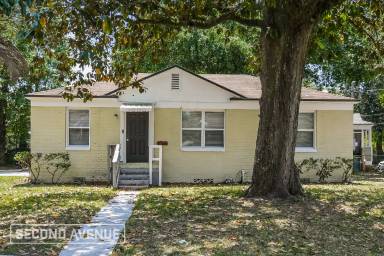 Main picture of 896 Saratoga Blvd