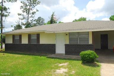 Main picture of 100 Olivet Dr
