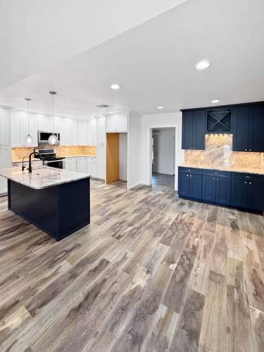 Main picture of 1601 Cordoba Ln