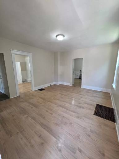 Main picture of 342 W 25th St