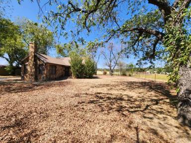 Main picture of 2802 Highway 180 W