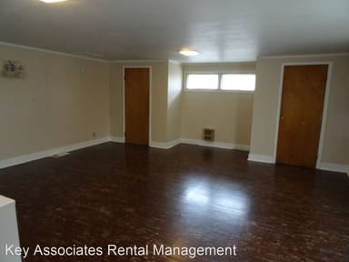 Main picture of 2808 SE Minnesota Ave