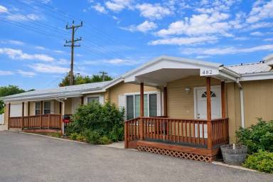 Main picture of 482 SE 1st Ave