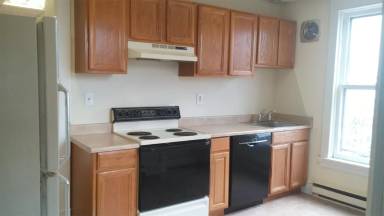Main picture of 2 W 2nd St - 4