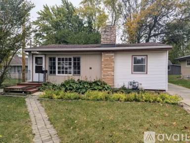 Main picture of 1810 Midway Dr