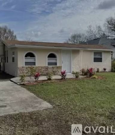 Main picture of 2245 Michigan St
