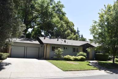 Main picture of 1020 Jacob Ln