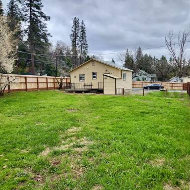 Main picture of 12894 La Barr Meadows Rd