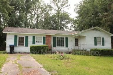 Main picture of 427 Myrtlewood Ave
