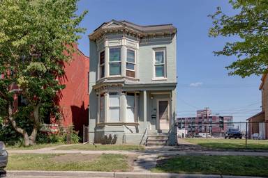 Main picture of 1520 Leverette St