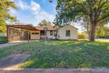 Main picture of 2925 Palm St