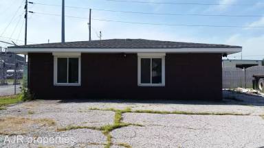 Main picture of 2743 8th Ave