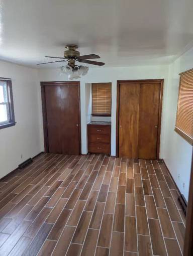 Main picture of 367 Laird Ave SE
