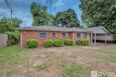 Main picture of 905 Braden St