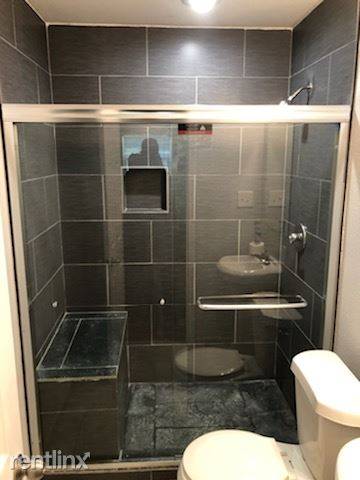 Main picture of 3940 King St