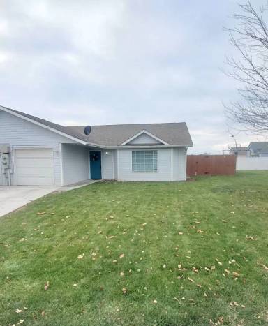 Main picture of 1010 S Evergreen Dr