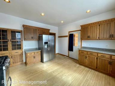 Main picture of 114 N Ontario St