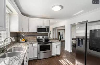 Main picture of 4384 Herschel Rd