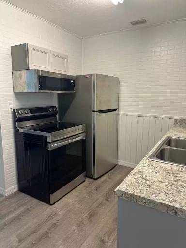 Main picture of 3115 Adrian Ave
