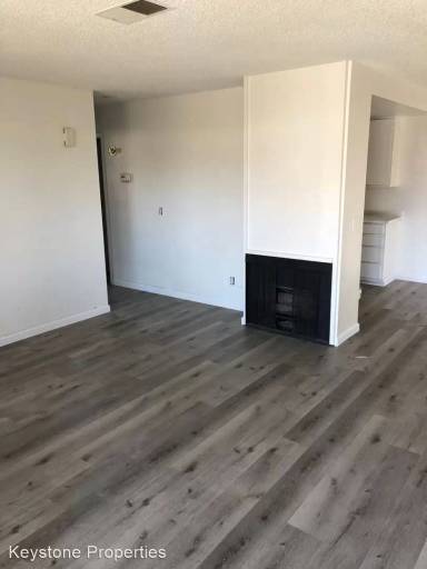 Main picture of 1412 Lake Park Ct