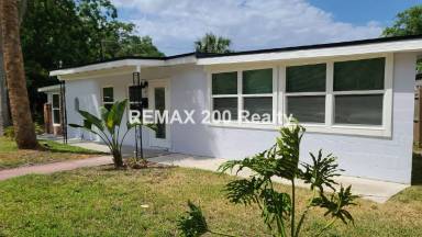 Main picture of 40 Lemon Ln