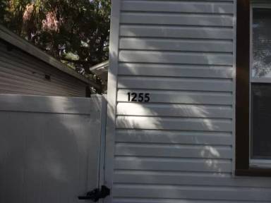 Main picture of 1255 10th St N