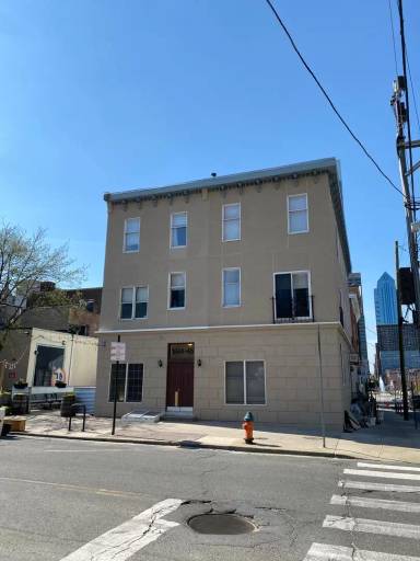 Main picture of 1844 Callowhill St