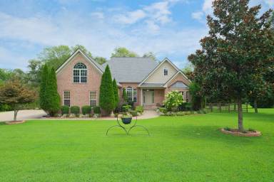 Main picture of 1124 Pruitt Ln