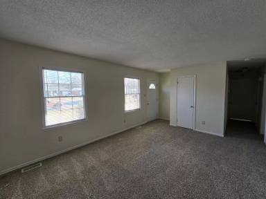 Main picture of 7415 Bonaventure Ct