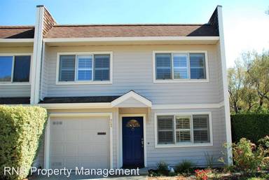 Main picture of 71 Prince Royal Dr