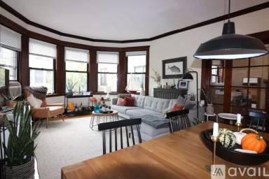 Main picture of 120A Babcock St