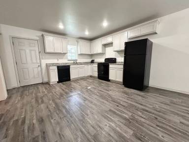 Main picture of 1910 21st St
