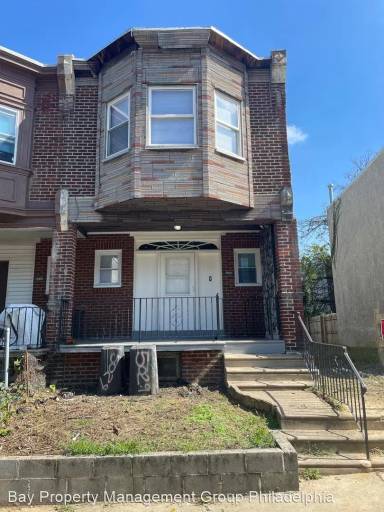 Main picture of 5029 N Franklin St